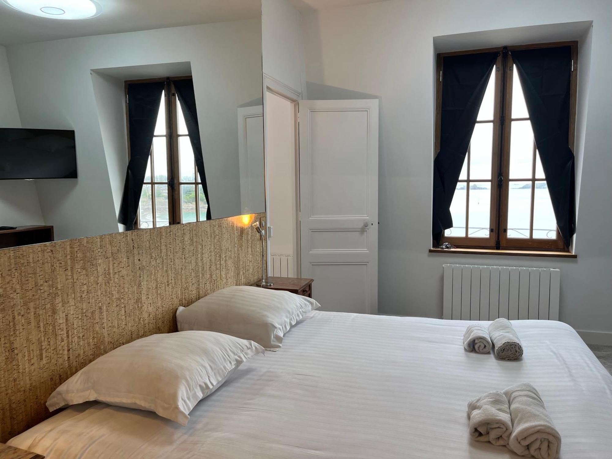 Le Royal XIX Vue Mer 212 Dinard Exterior photo